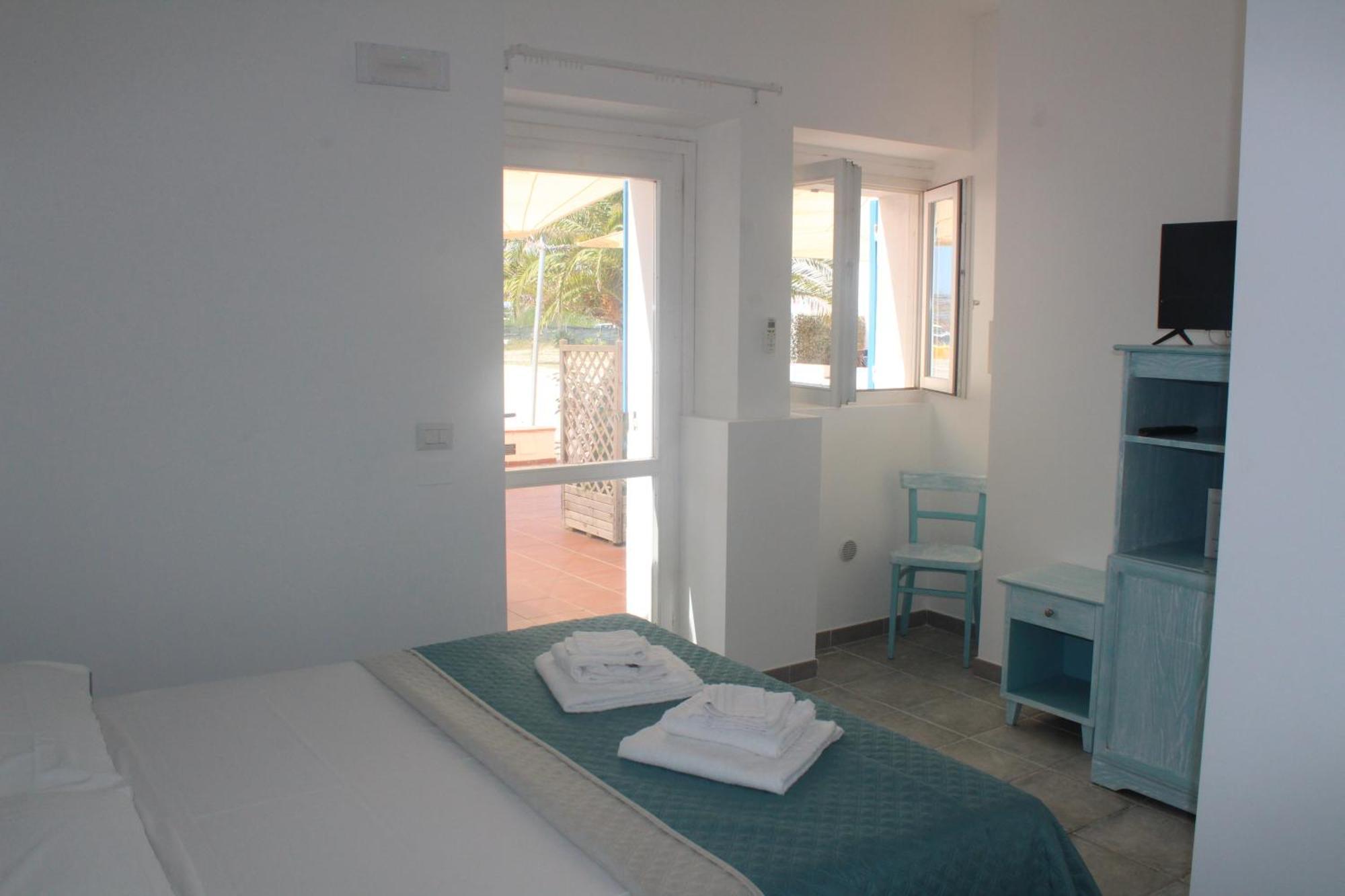 Vel Mari - Rooms On The Beach Alghero Eksteriør bilde