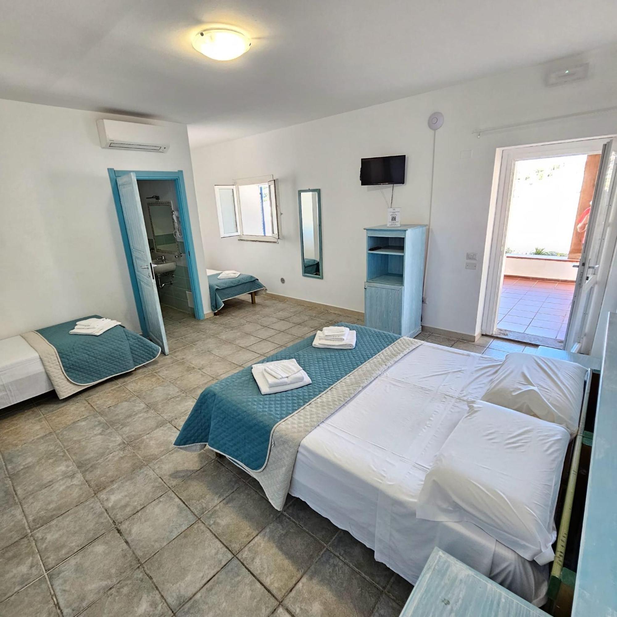 Vel Mari - Rooms On The Beach Alghero Eksteriør bilde